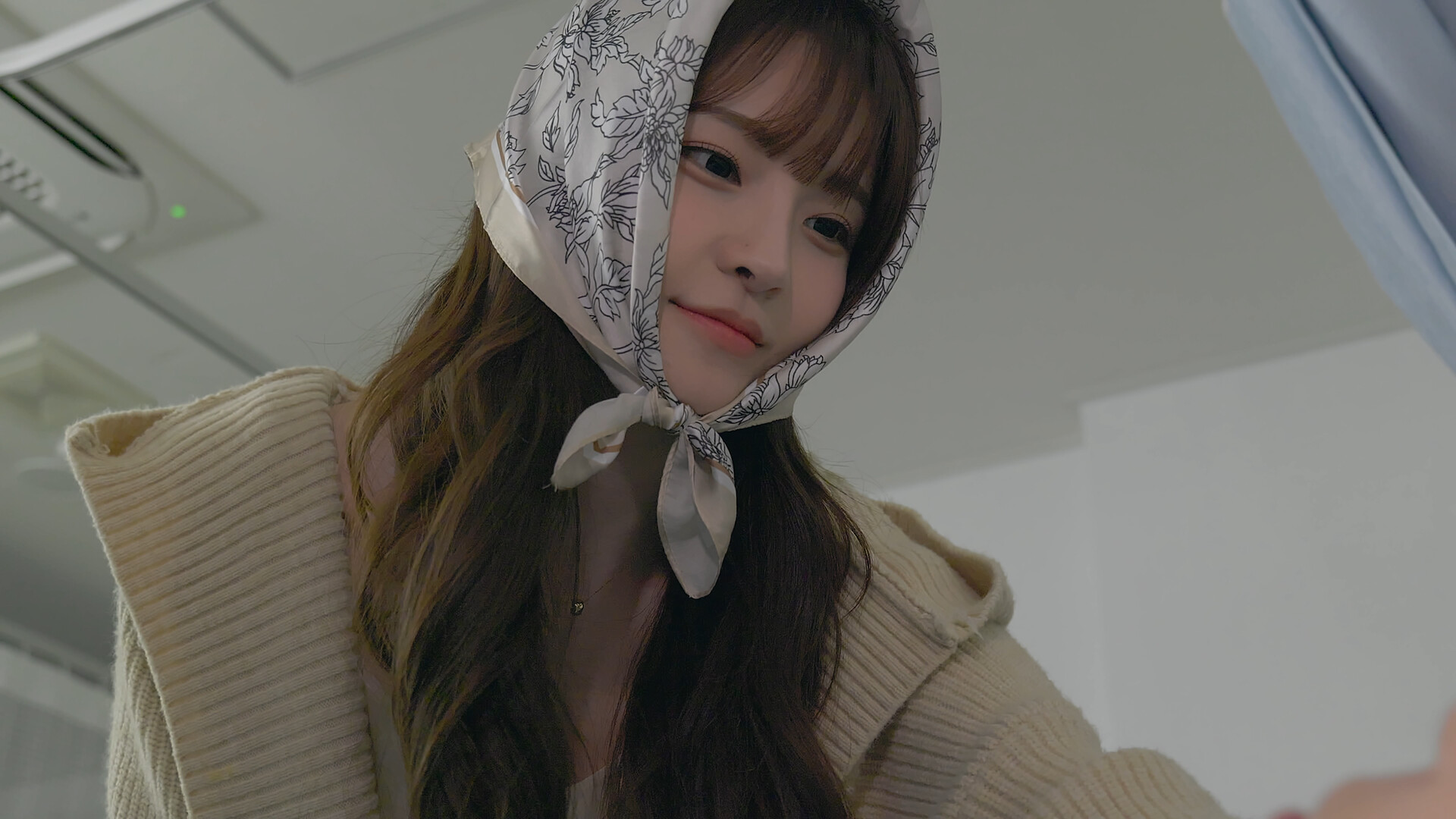 《阿西, 美女室友竟然...？2》中文版